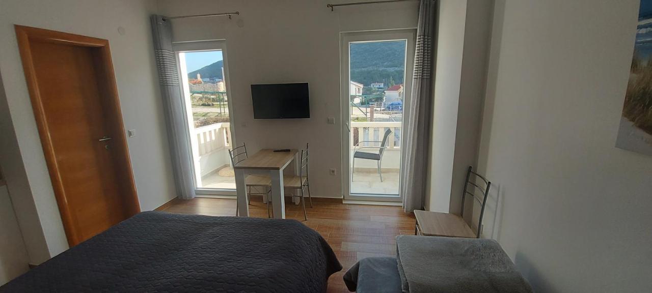 Apartmani Barka Неум Екстериор снимка