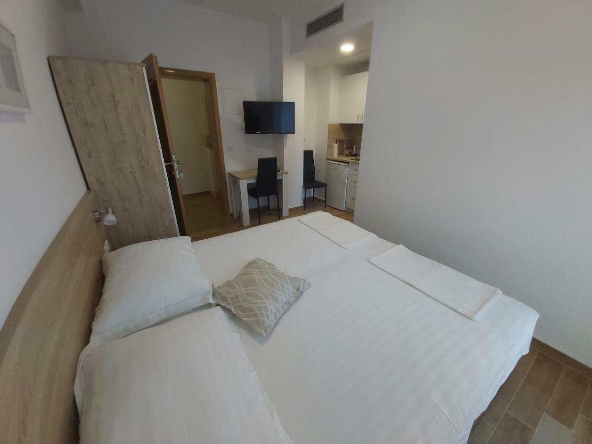 Apartmani Barka Неум Екстериор снимка
